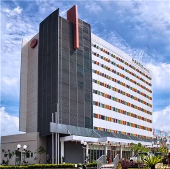 Harris Batam Centre Hotel, Tour Package includes Ferry, Hotel, Breakfast, City Tour and Seafood